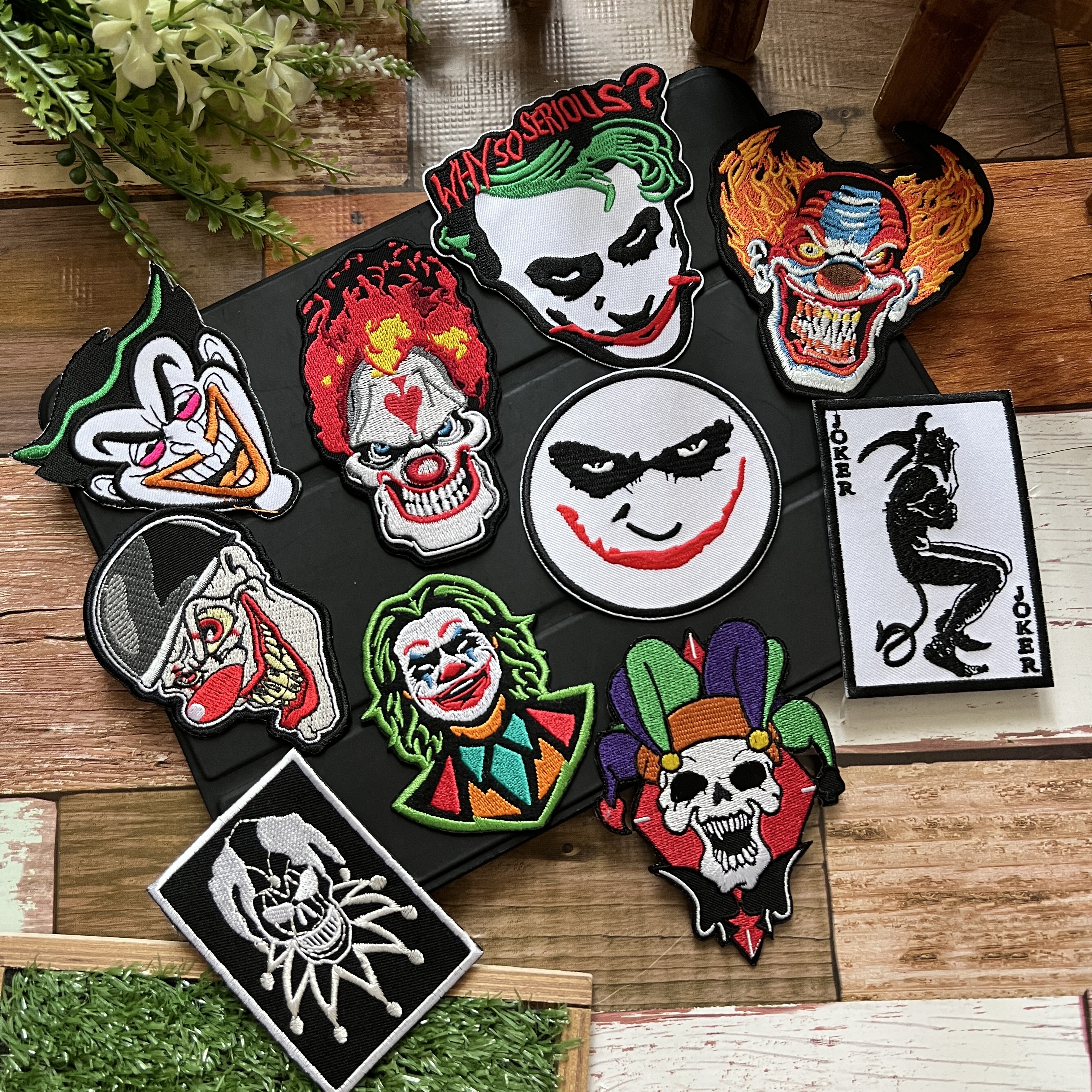 โจ๊กเกอร์ Joker ตัวรีดติดเสื้อ อาร์มรีด อาร์มปัก ตกแต่งเสื้อผ้า หมวก กระเป๋า แจ๊คเก็ตยีนส์ Movie Embroidered Iron on Patch