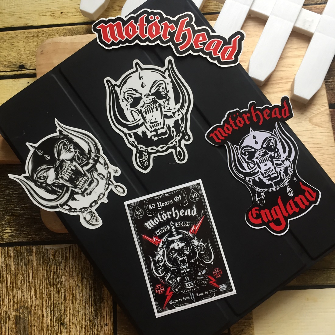 สติกเกอร์ เคลือบกันน้ำ ลายวงดนตรี ติดกีตาร์ มอเตอร์ไซด์ กระเป๋าเดินทาง Waterproof Decal Sticker