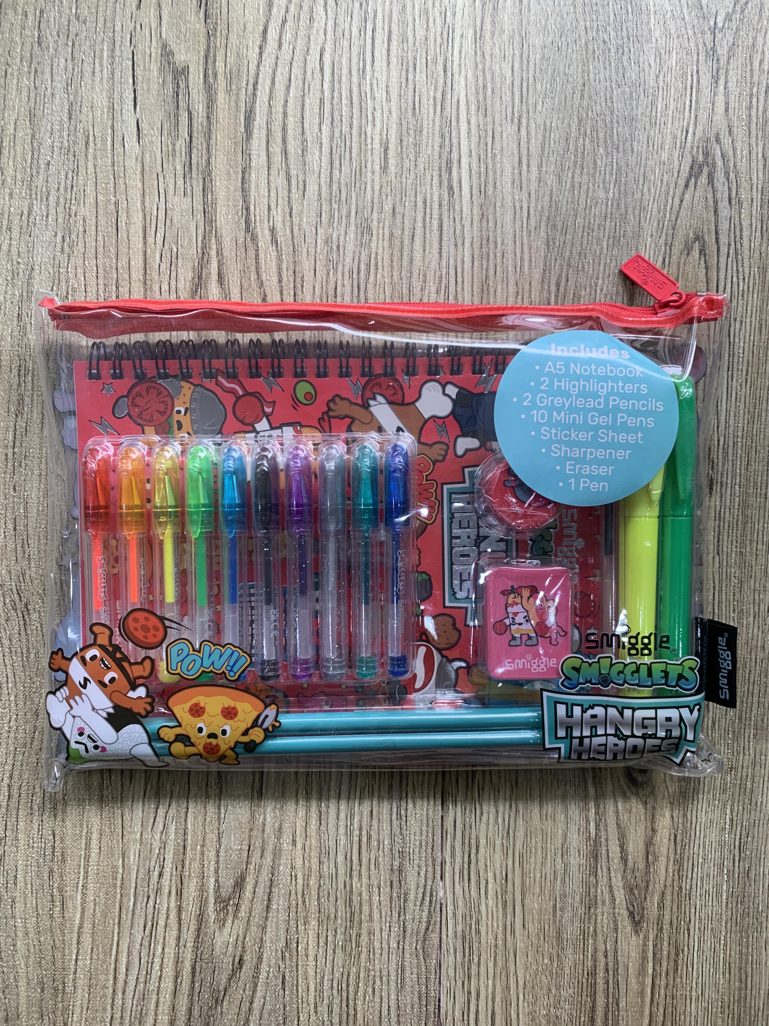 เซ็ต สมุด สี เครื่องเขียน Smiggle Essentials A5 Stationery Kit- พิชช่า