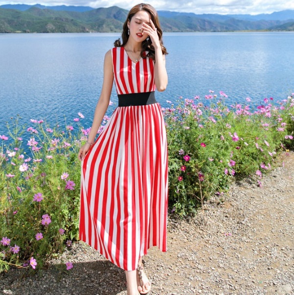 แม็กซี่เดรสยาวสีแดง แขนกุด ส่งฟรี ems
