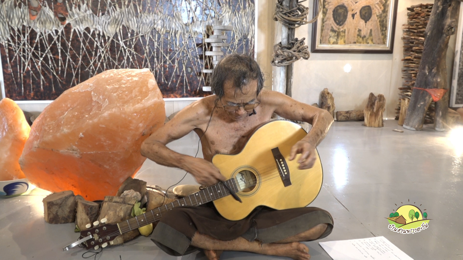 โคมไฟหินเกลือหิมาลัย 105กก. สีส้ม