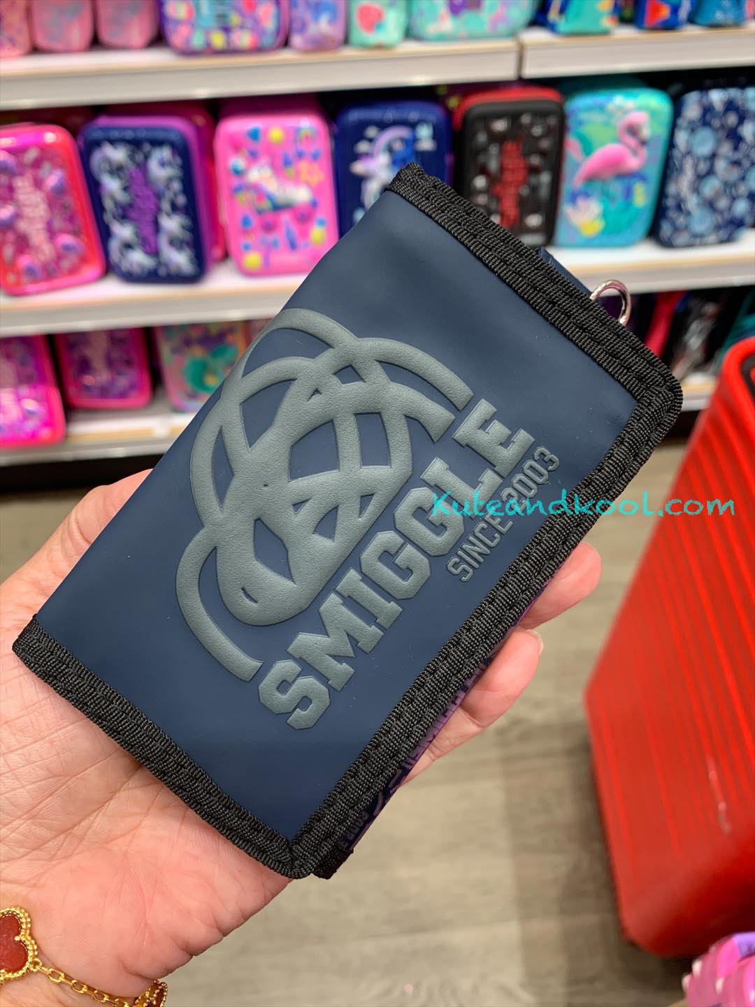 กระเป๋าตัง smiggle wallet with lanyard - Smiggler 2- ดำ