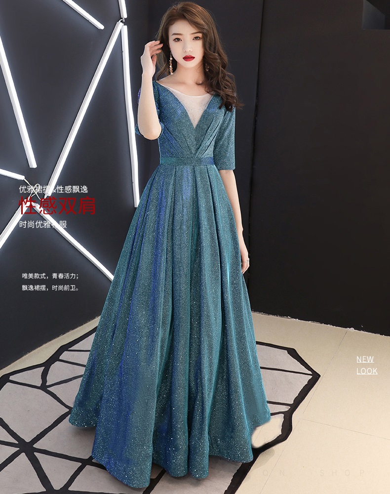 ชุดราตรีสีน้ำเงินเหลือบเขียวปีกแมลงทับ ผ้ากลิสเตอร์ สวยมากๆๆค่ะ ส่งฟรี