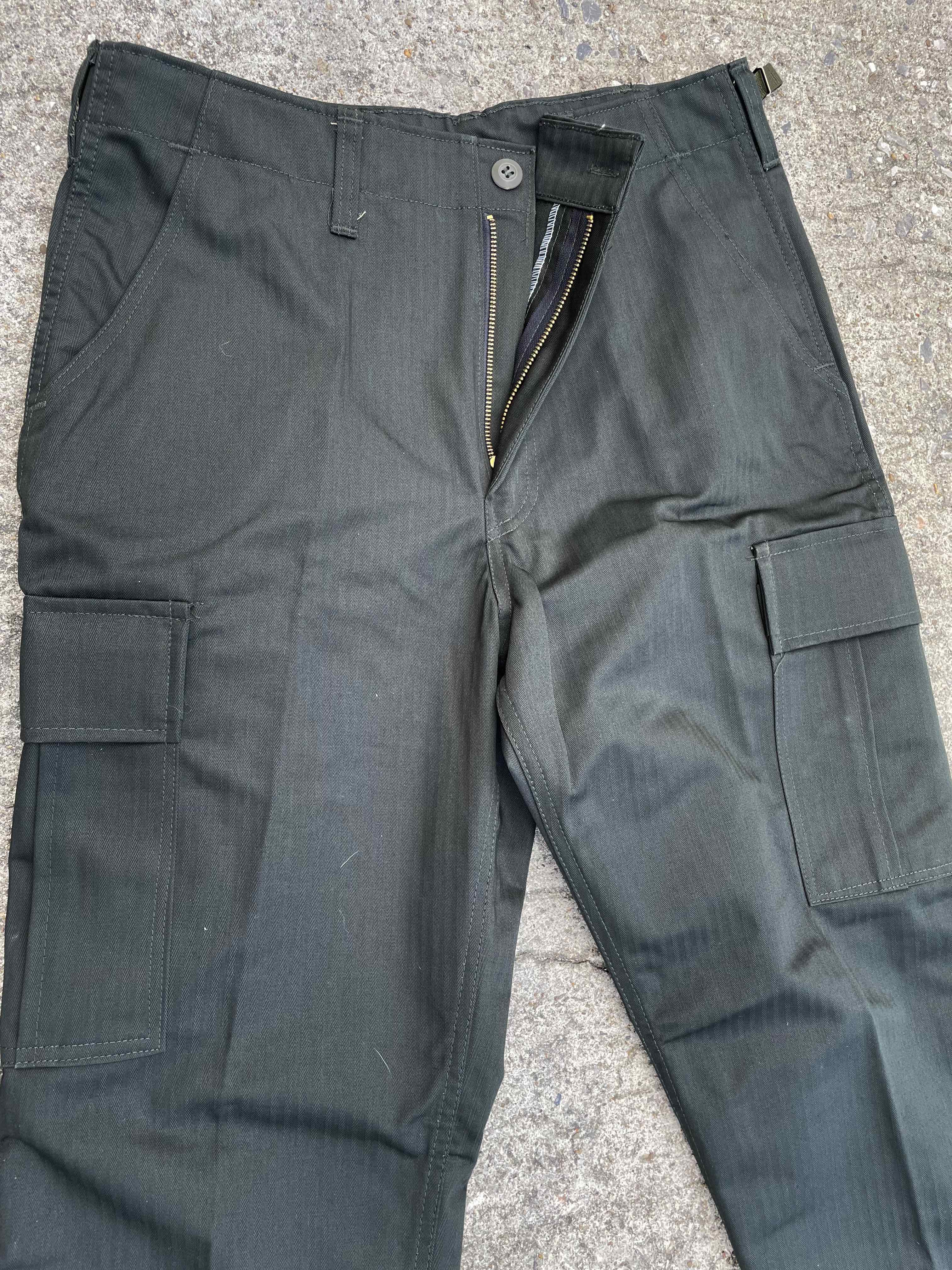 ชุด รด ชุด ฝึก เวส เขียว ยี่ห้อ SEATO ( เสื้อ + กางเกง )