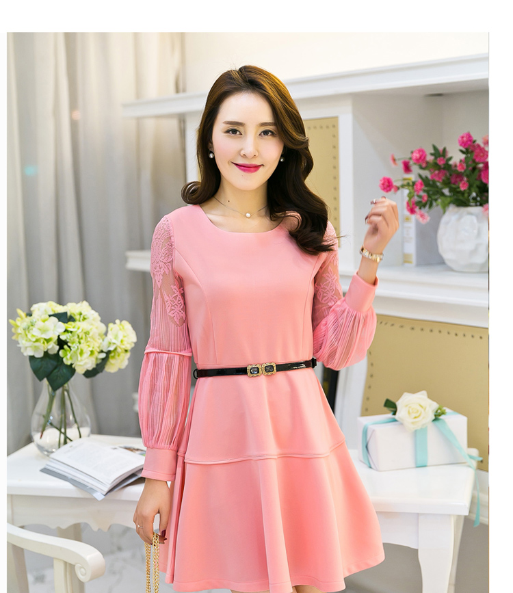 ชุดเดรสสีชมพูแขนยาว ส่งฟรี ems