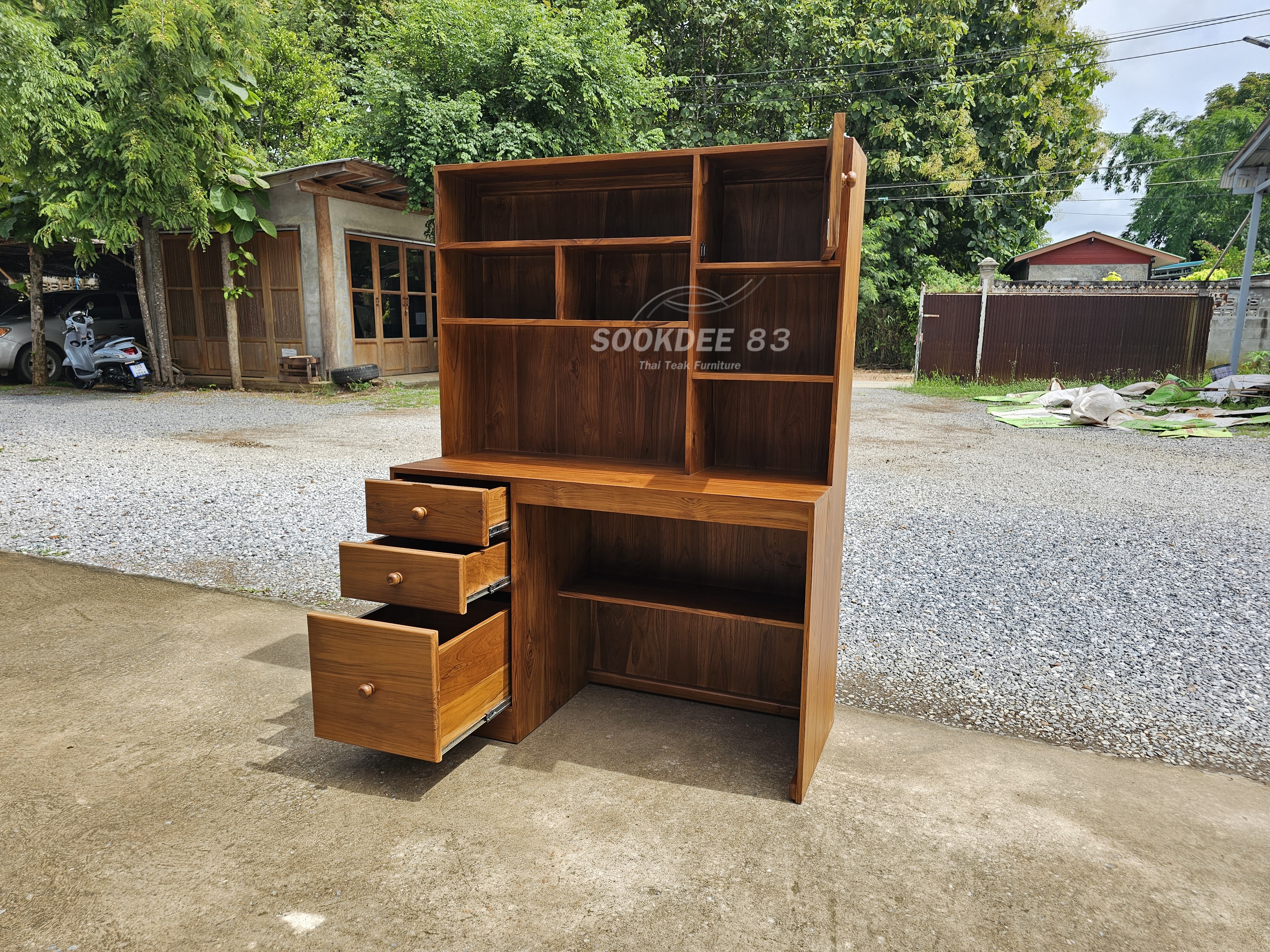 โต๊ะทำงานโนบิตะ ลิ้นชักซ้าย