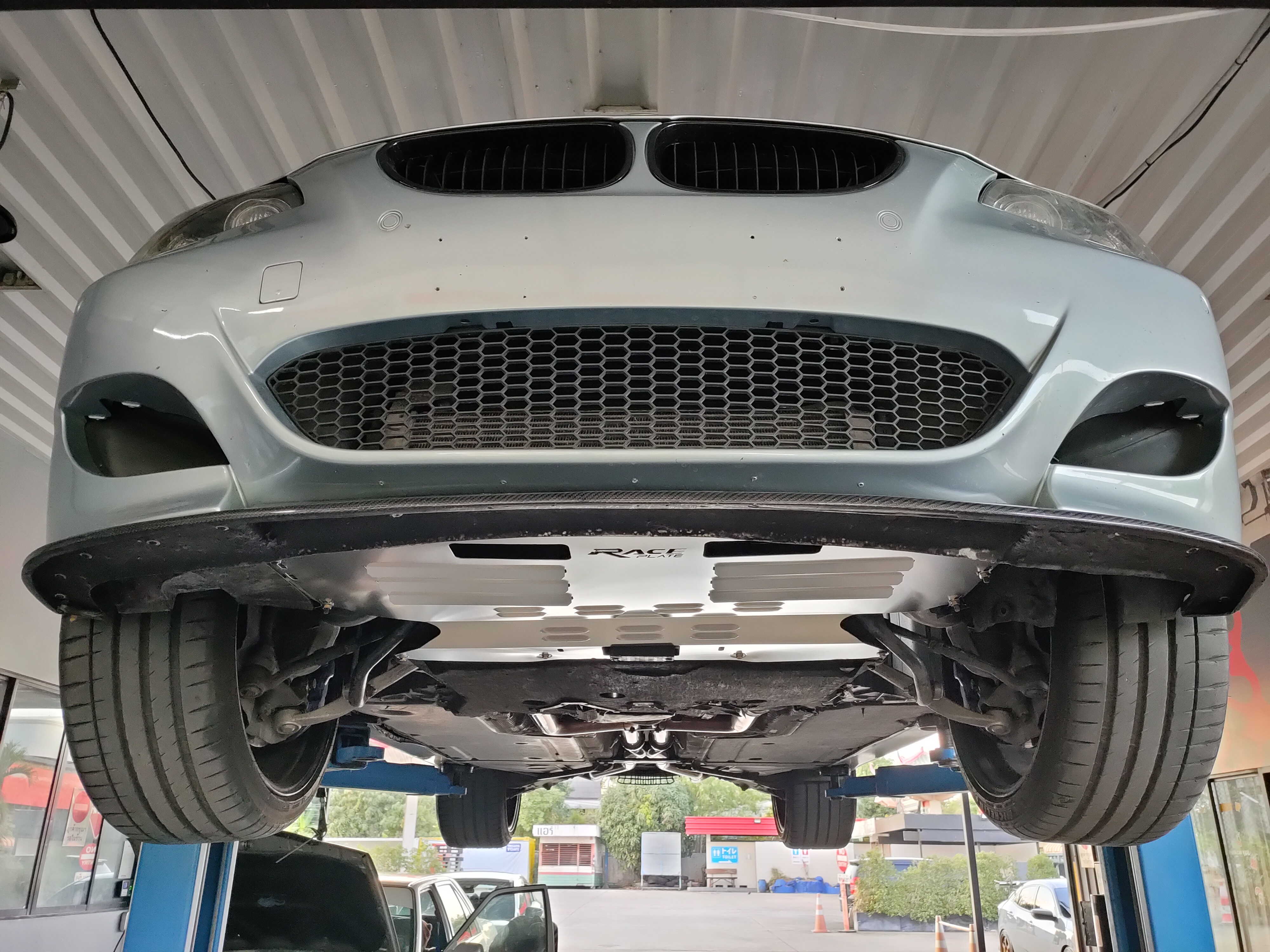 แผ่นปิดใต้ห้องเครื่องอลูมิเนียม BMW E60, E63 Raceplate_Undertray