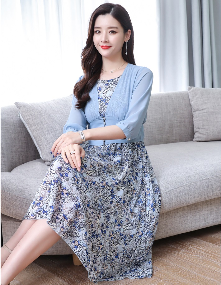 ชุดเซ็ทสีฟ้า เดรสและเสื้อคลุม ใส่แยกกันได้ สวยมากค่ะ ส่งฟรี ems