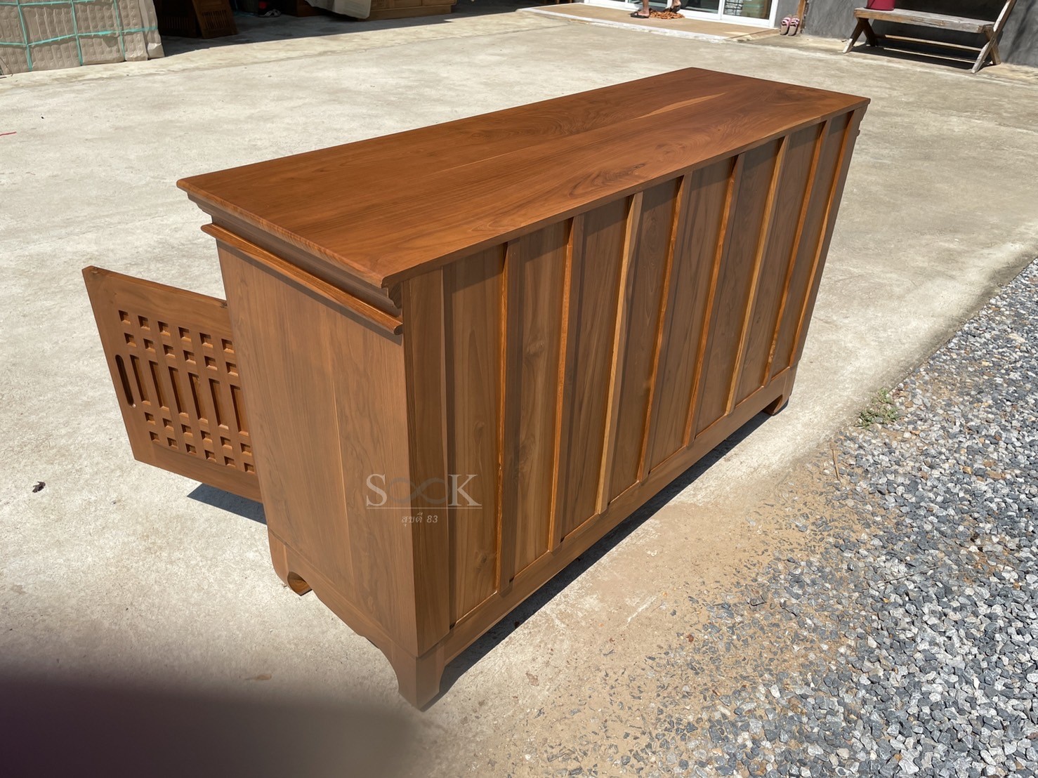 ตู้เก็บของบานบาหลี มีขา