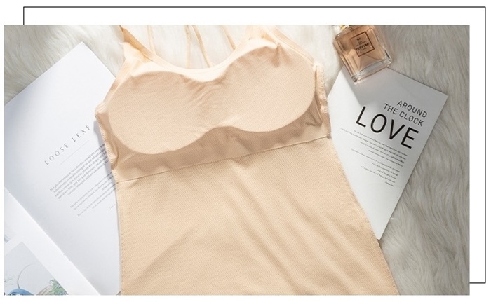 NA221 เสื้อบราสายเดี่ยวเซ็กซี่ เสื้อซัพในเสริมบราฟองน้ำเนื้อผ้ายืดแบบระบายอากาศ ผ้านิ่มสวมใส่สบายจะใส่นอนใส่อยู่บ้านก็เหมาะ สินค้าตามรูปเลยค่ะ