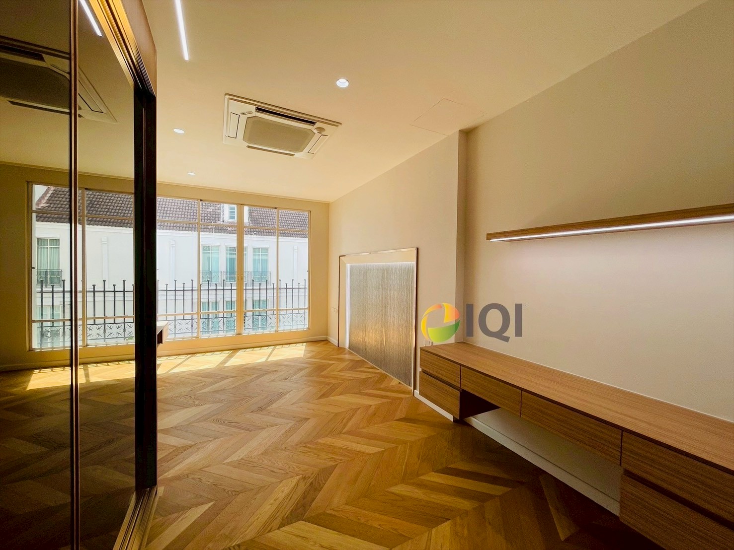 ขายทาวน์โฮม บ้านกลางกรุง ทองหล่อ ตกแต่ง แบบ (Japanese Style) ซอยสุขุมวิท 55