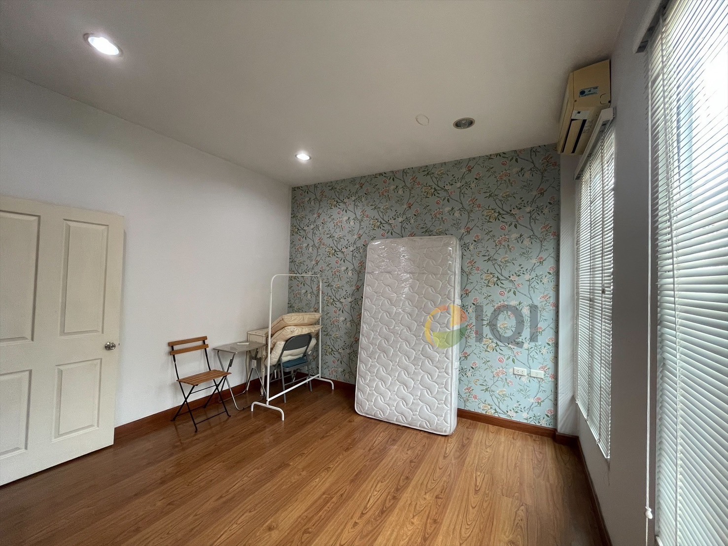 ขายทาวน์โฮม 3 ชั้น บ้านกลางเมือง บริติช ทาวน์ ศรีนครินทร์ แนวรถไฟฟ้าสายสีเหลือง