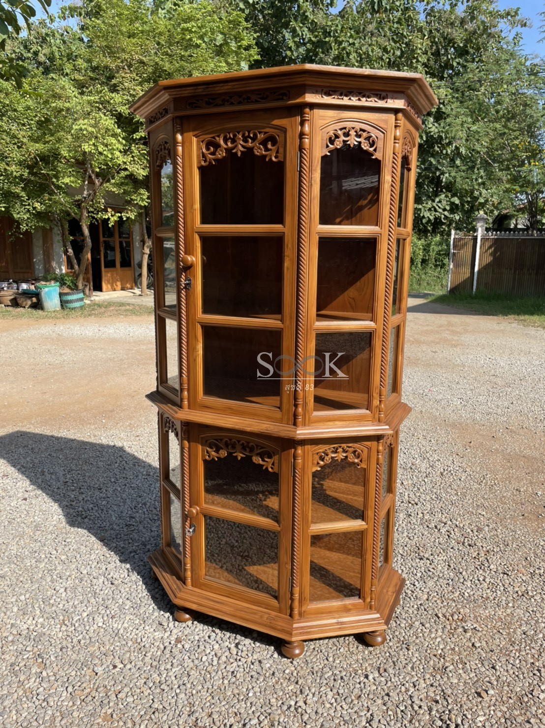 ตู้โบราณ