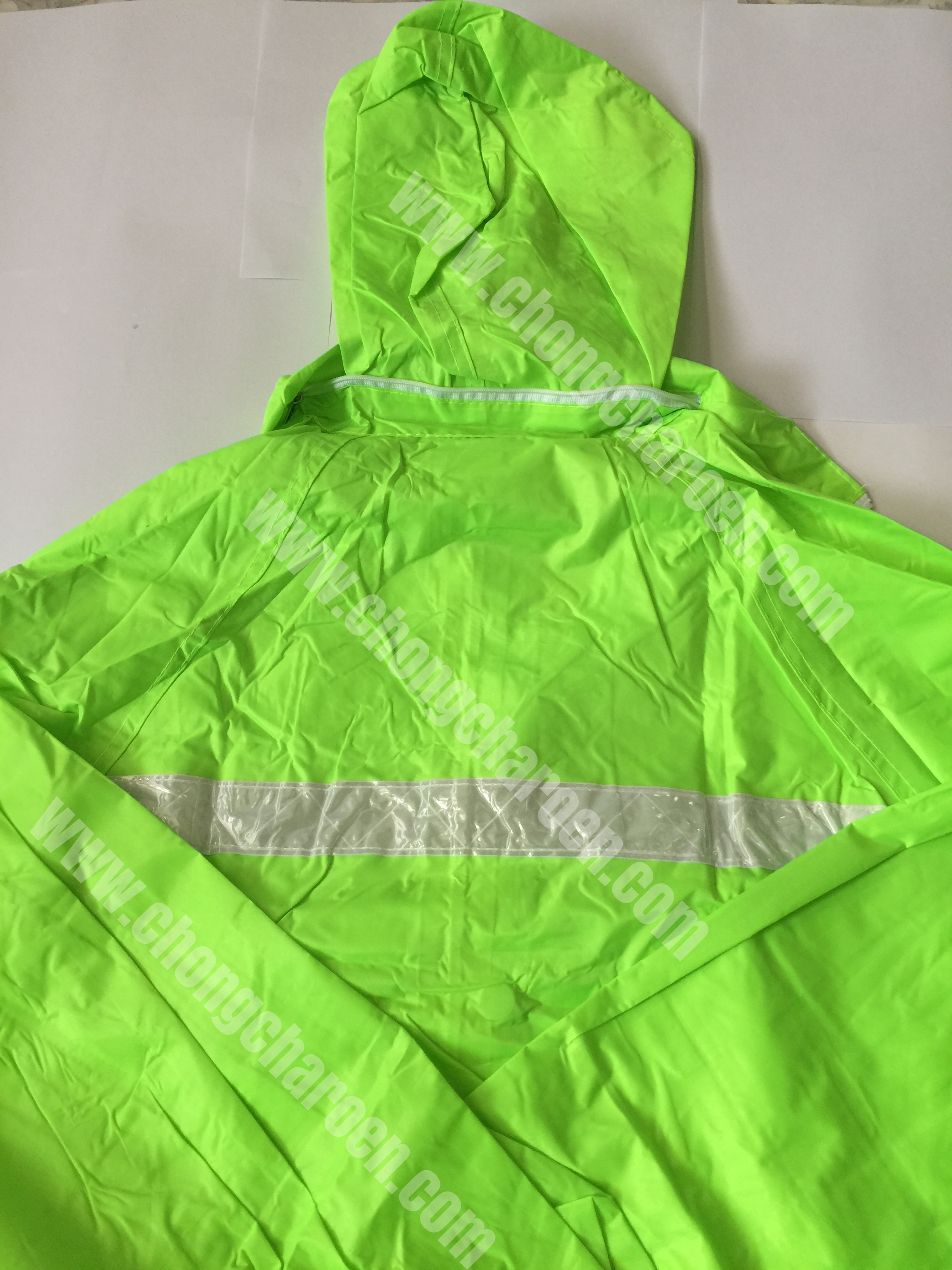 ชุดกันฝน เสื้อ และ กางเกง หนา มีหมวกในตัว สีต่างๆ ตราช้าง Danko