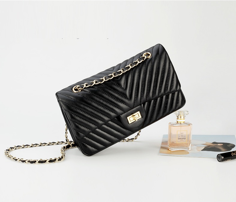กระเป๋าหนังแกะแท้ Lady classic (หนังแกะนำเข้า)