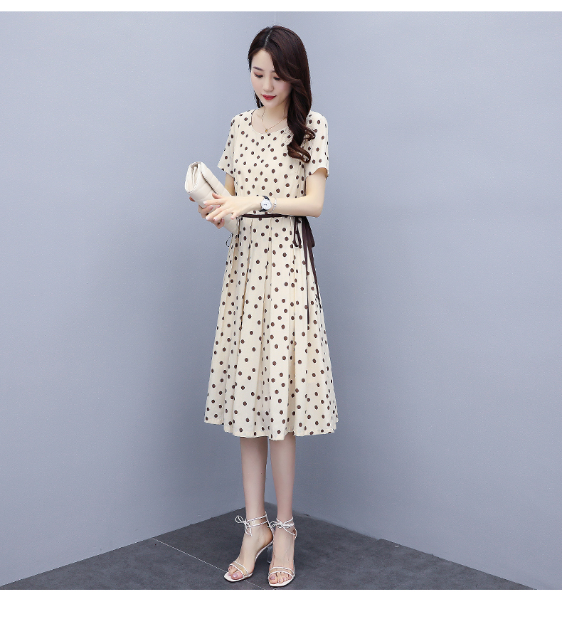 ชุดเดรสใส่ทำงานผ้าโพลีเอสเตอร์ผสมสีครีม ลายจุดสีน้ำตาล ส่งฟรี ems