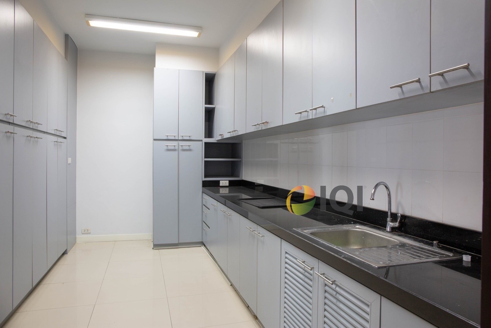 ขายที่ดินเปล่า พร้อมสิ่งปลูกสร้าง 6-0-5 ไร่ บางบัวทอง นนทบุรี