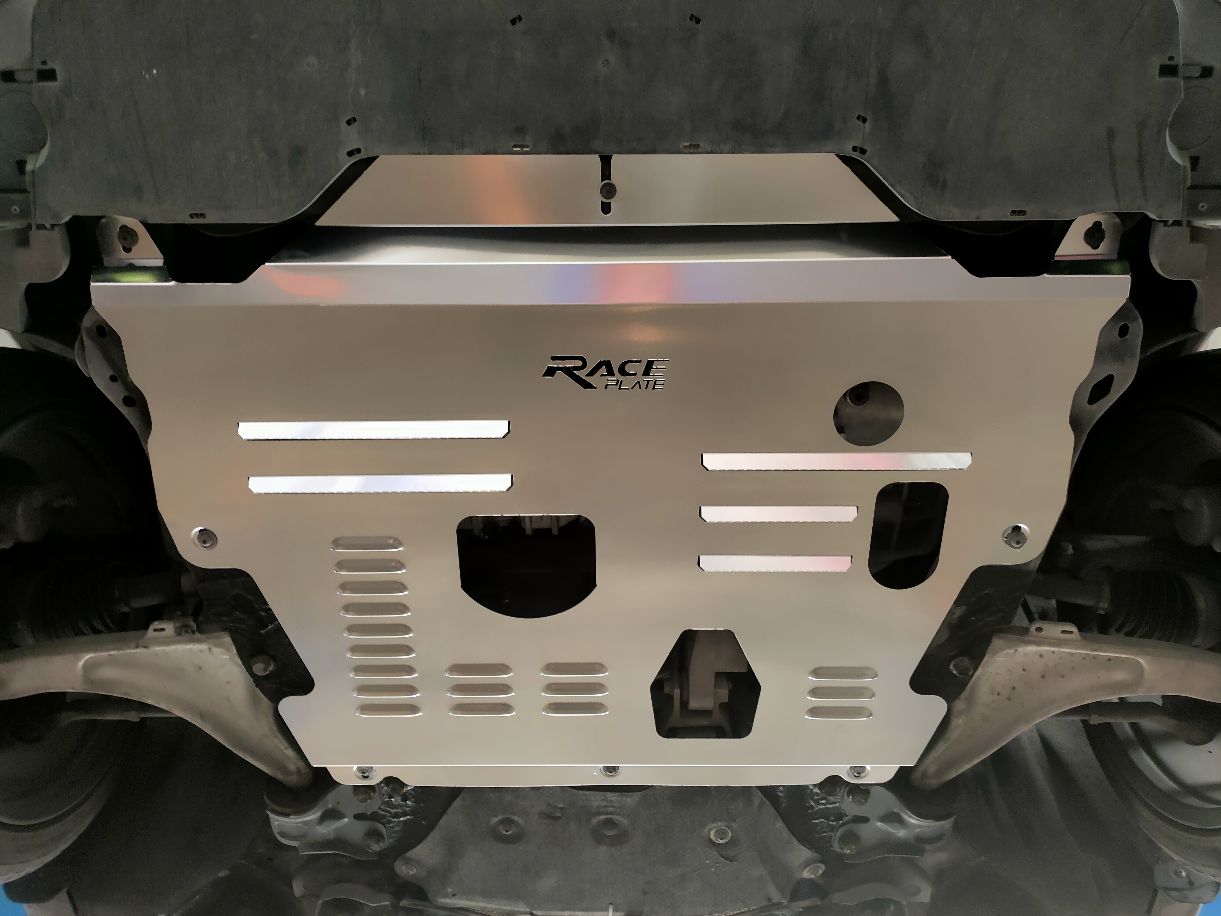 แผ่นปิดใต้ห้องเครื่องอลูมิเนียม Volvo S60 Raceplate_Undertray