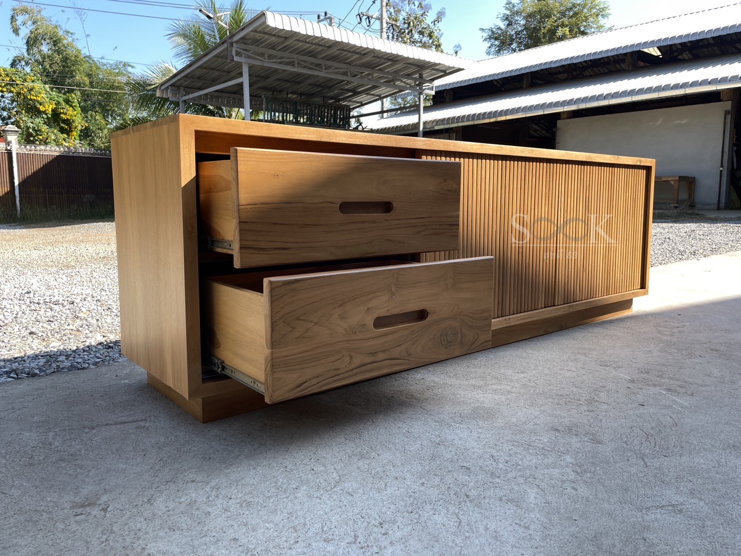 ไซด์บอร์ดบานสไลด์ซี่แบน 2 ลิ้นชัก (สีสัก)