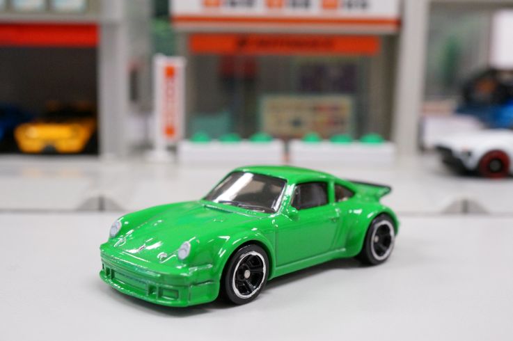 Hot Wheels Car Model Porsche 934 Turbo RSR
