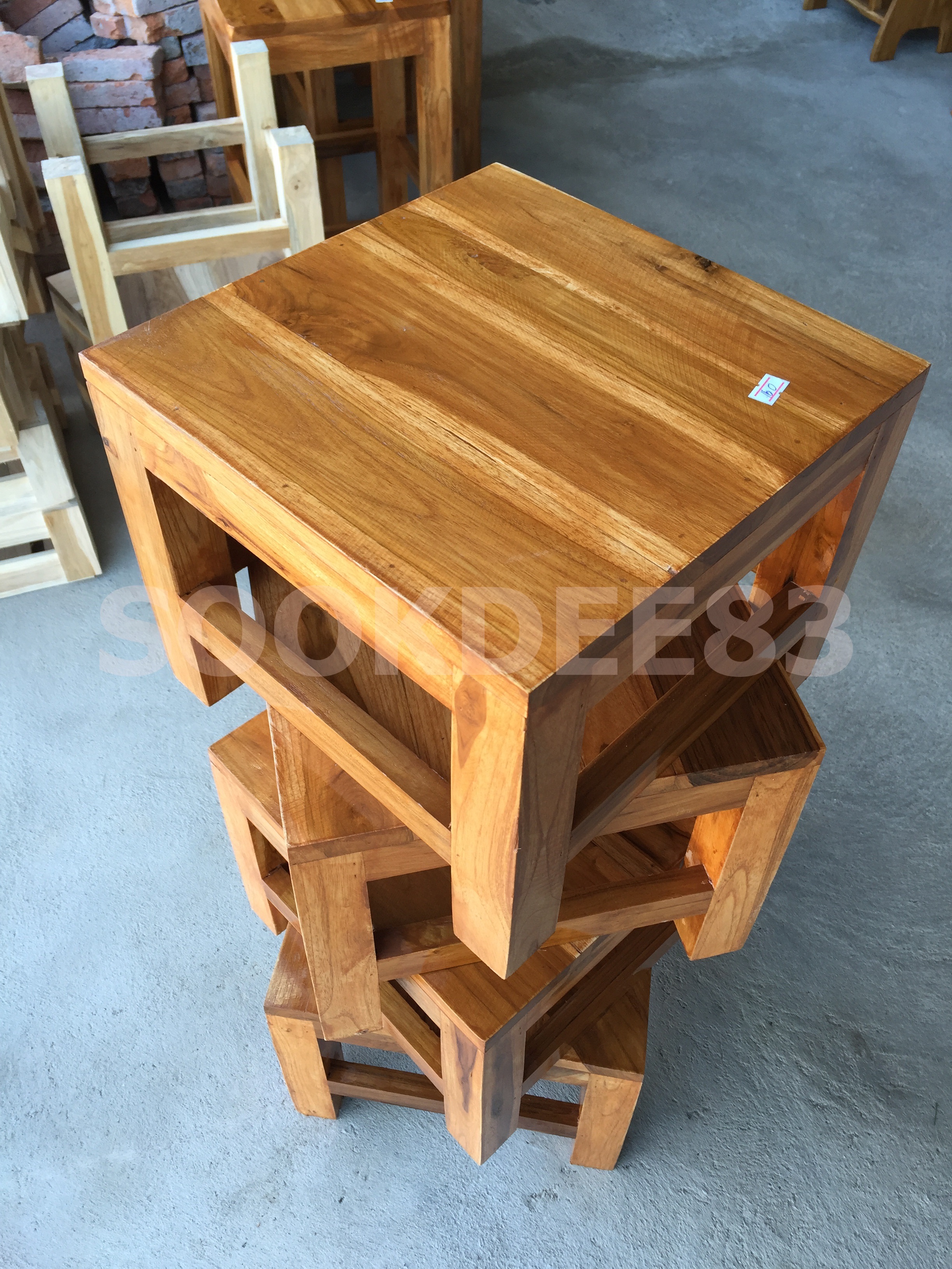 เก้าอี้นั่งไม่มีพนักพิง