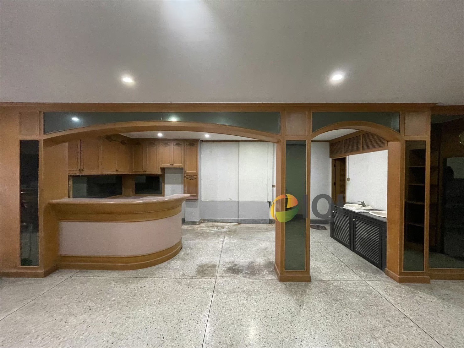 ทาวน์เฮาส์ 3 ชั้น ซอยบรมราชชนนี 11 หลังห้างเซ็นทรัลปิ่นเกล้า สภาพดี พร้อมอยู่