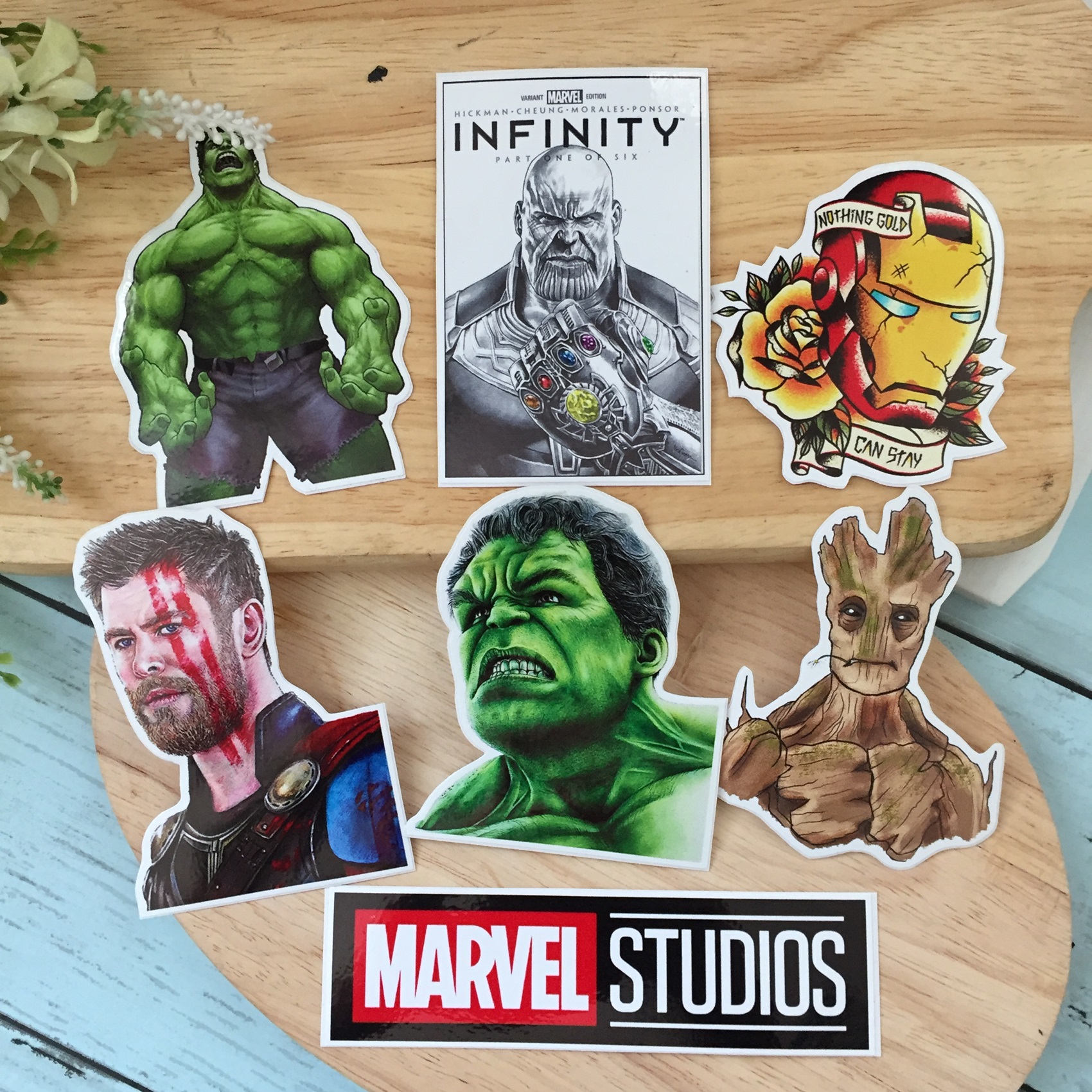 Avenger มาร์เวล สติกเกอร์ เคลือบกันน้ำ ติดกระเป๋าเดินทาง มอเตอร์ไซด์ Laptop เคสโทรศัพท์ กระบอกน้ำ Waterproof Decal Sticker