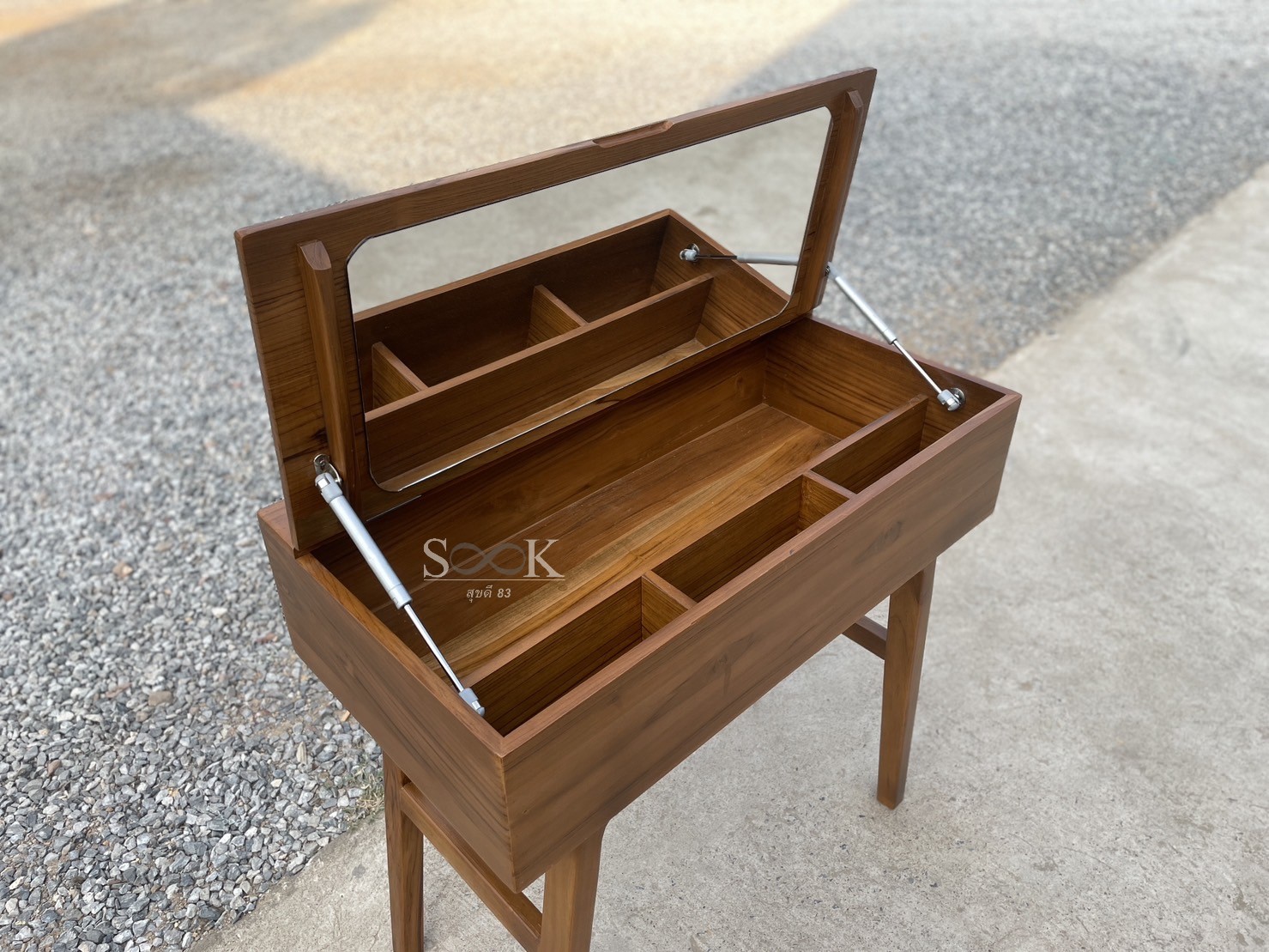 โต๊ะเครื่องแป้งท๊อปเปิดสวิง