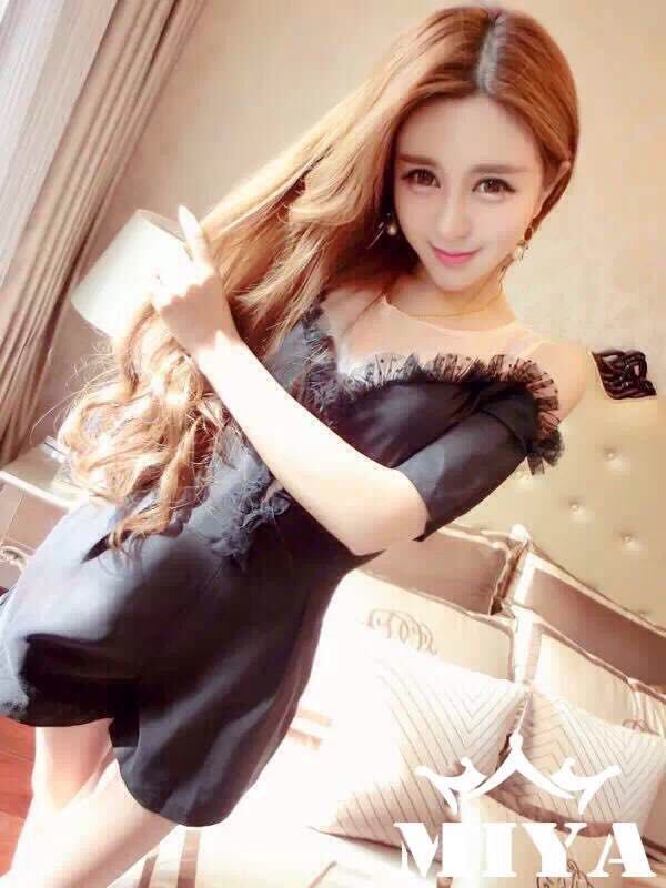 จั๊มสูทขาสั้นผ้าซาตินสีดำ ส่งฟรี ems