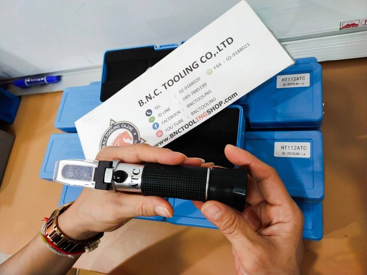 RHS-10ATC เครื่องวัดความเค็มRHS-10ATC Salinity Refractometer เครื่องวัดความเค็มแบบกล้องส่อง โดยใช้การหักเหของแสง