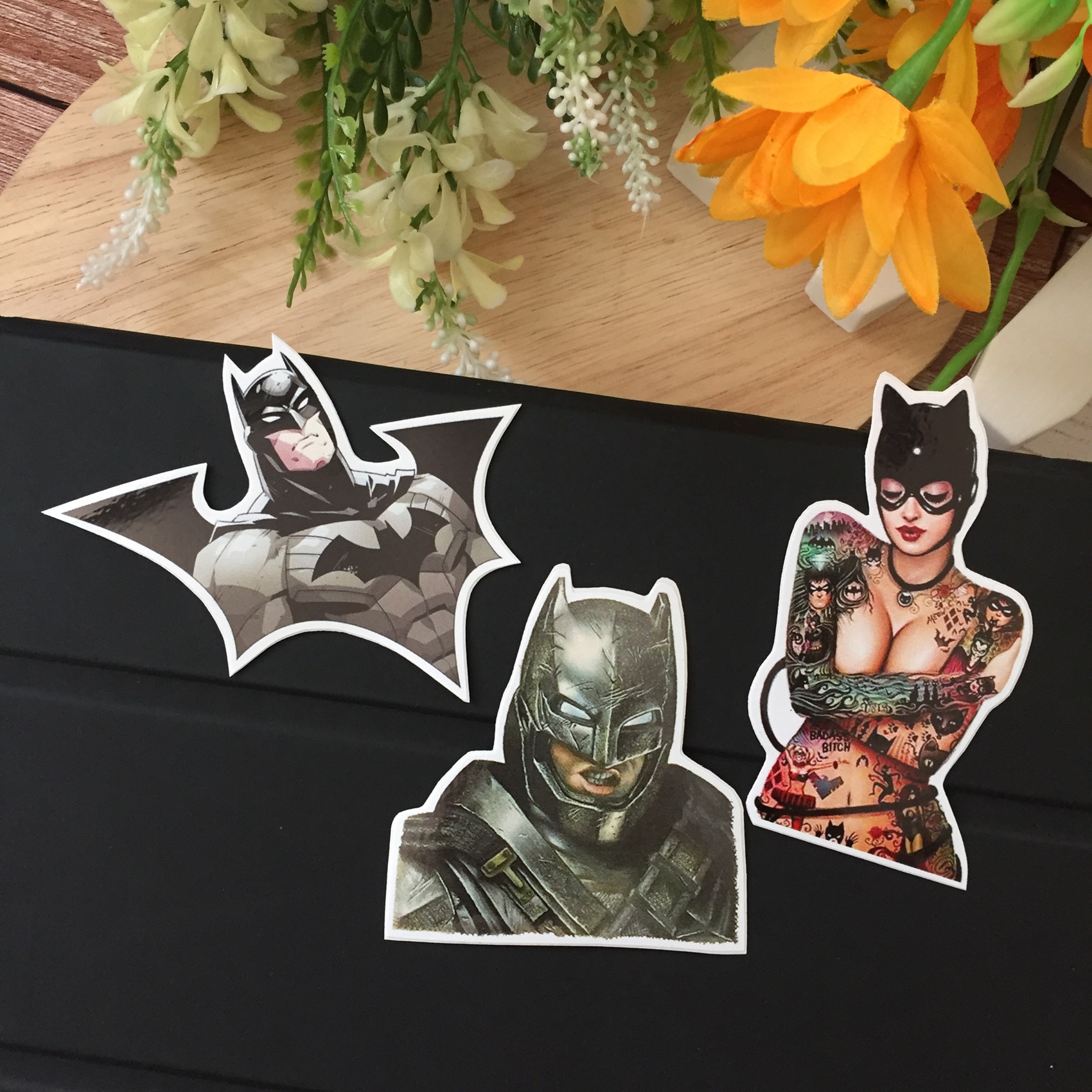 แบทแมน แคทวูแมน สติกเกอร์ เคลือบกันน้ำ ติดกระเป๋าเดินทาง มอเตอร์ไซด์ Laptop เคสโทรศัพท์ กระบอกน้ำ Waterproof Decal Sticker