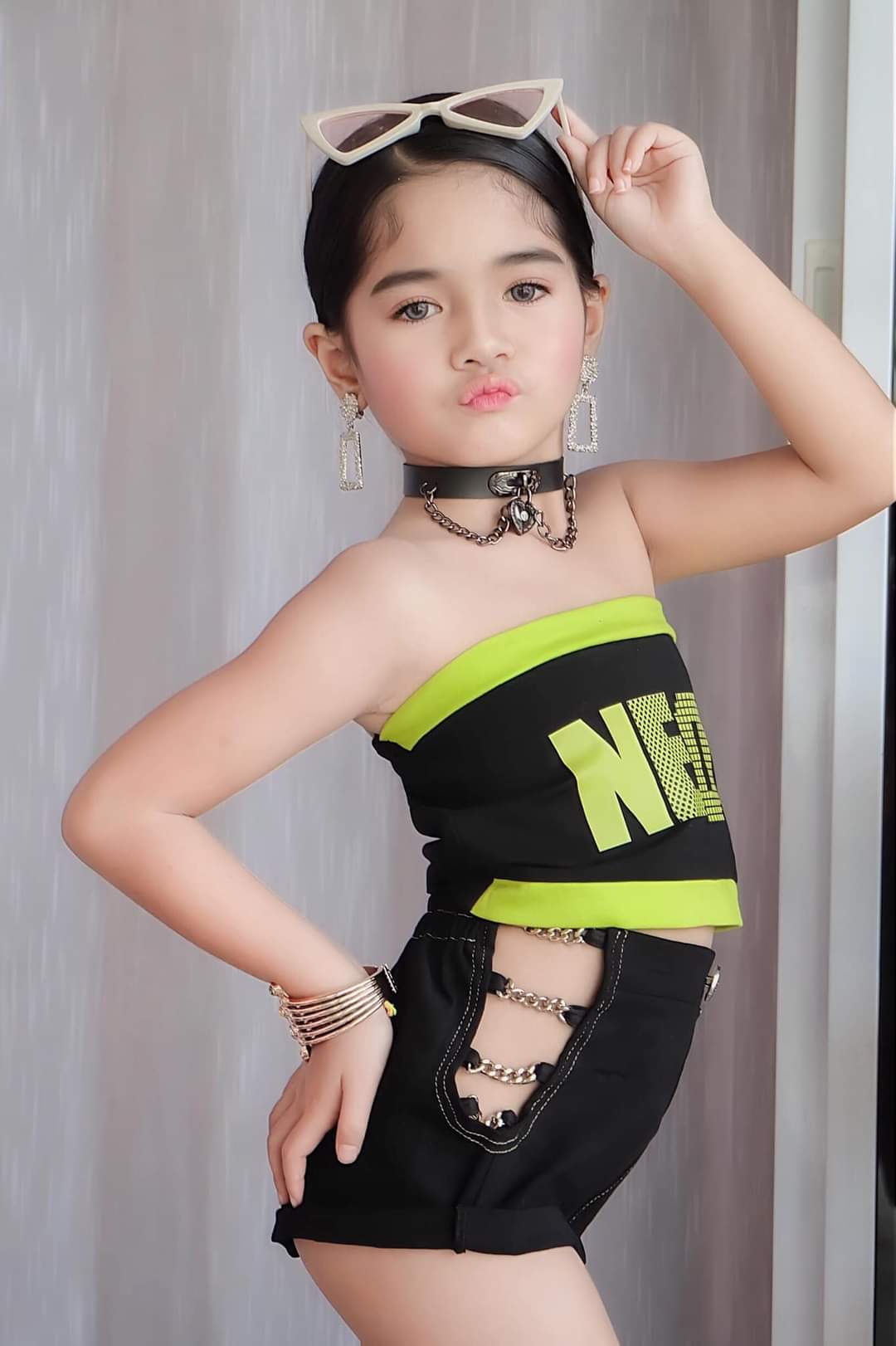 MS10🌈พร้อมส่ง🌈ชุดเด็กผู้หญิง เสื้อเกาะอกสีดำ สกรีน NEO เขียวมะนาว