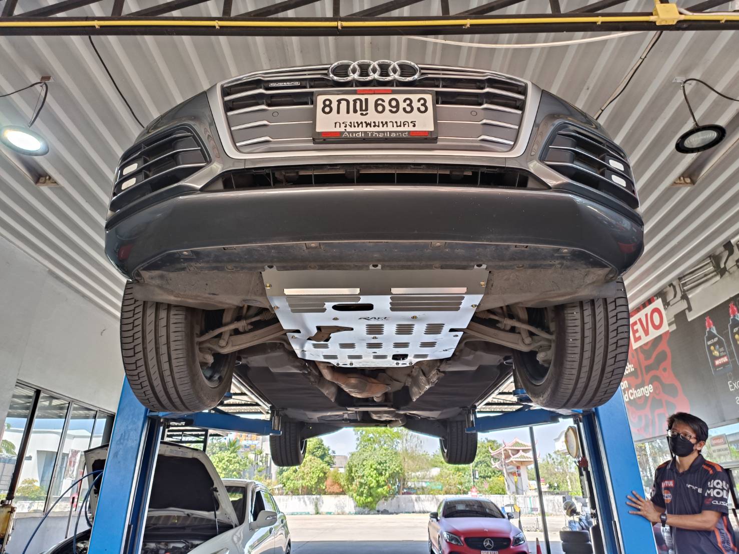 แผ่นปิดใต้ห้องเครื่องอลูมิเนียม Audi Q5 2018-2023 Raceplate_Undertray