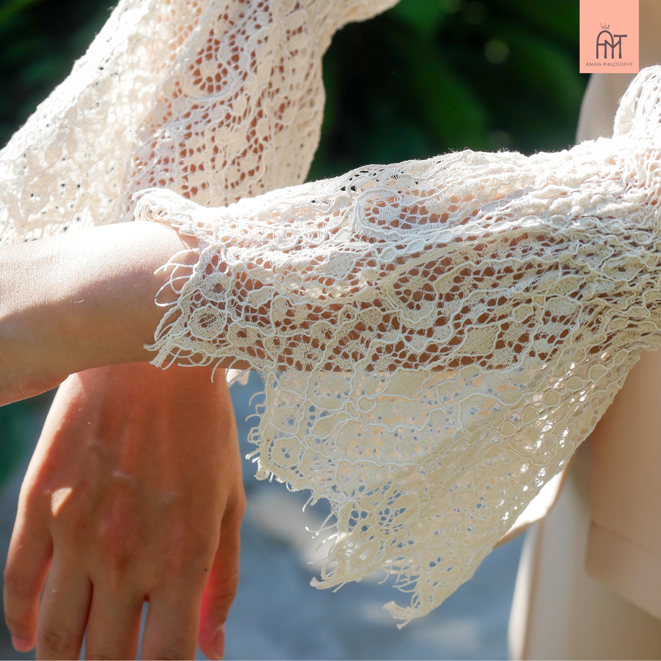 AMATA เสื้อ BOARDWAY สีครีมเบจ