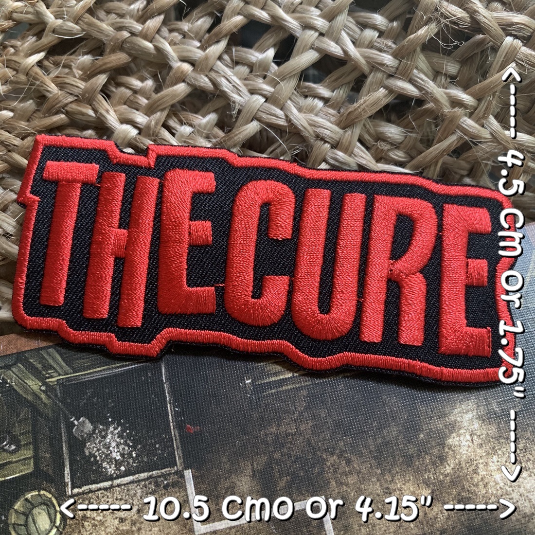 The Cure วงดนตรี ร็อค เฮฟวี่เมทัล พังค์ ตัวรีดแบบปัก อาร์มปัก ตัวรีดติดเสื้อ ตัวรีด ติดกระเป๋า ติดหมวก ติดแจ๊คเก็ต Rock Iron on Embroidered Patch