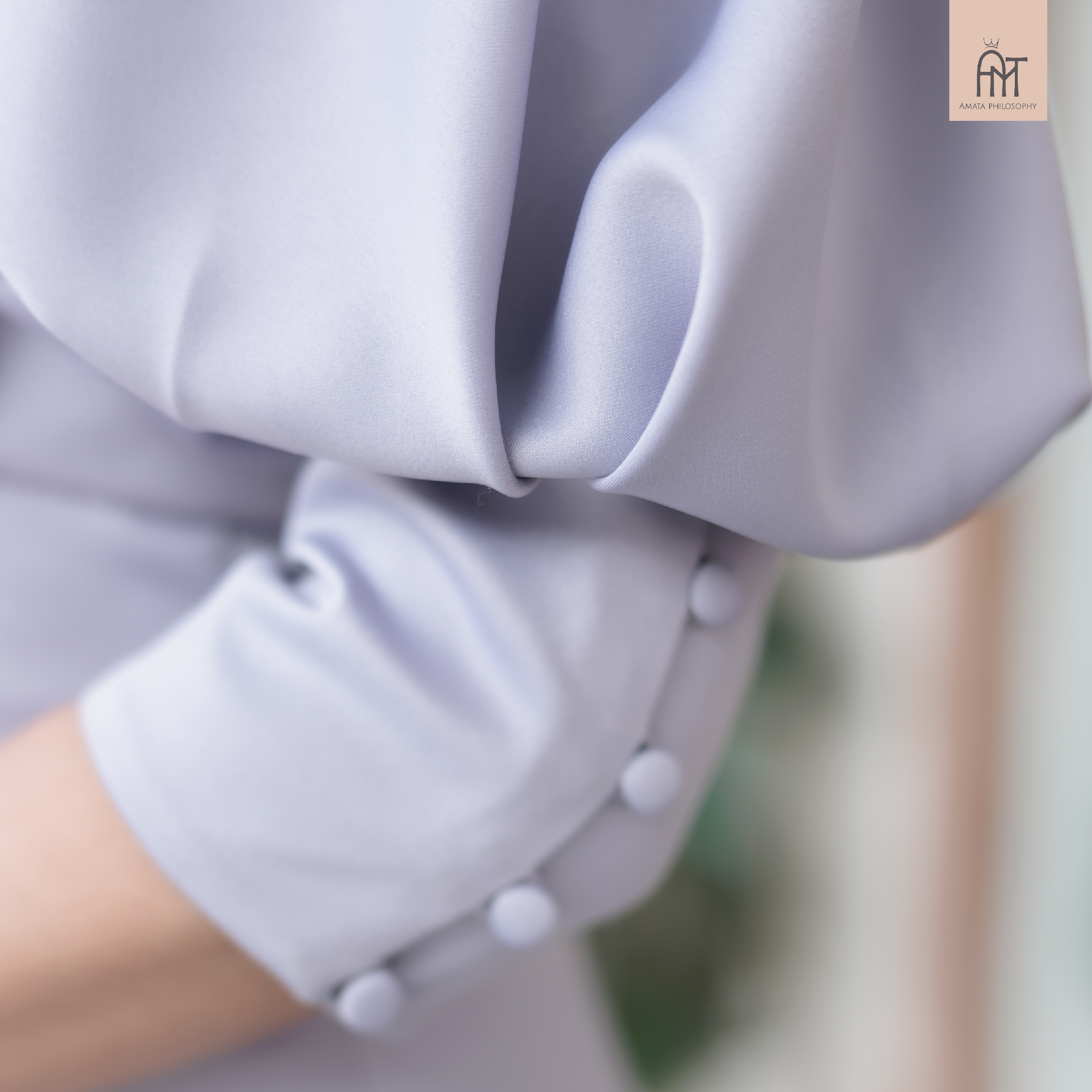 AMATA เดรสแขนพอง สีม่วง