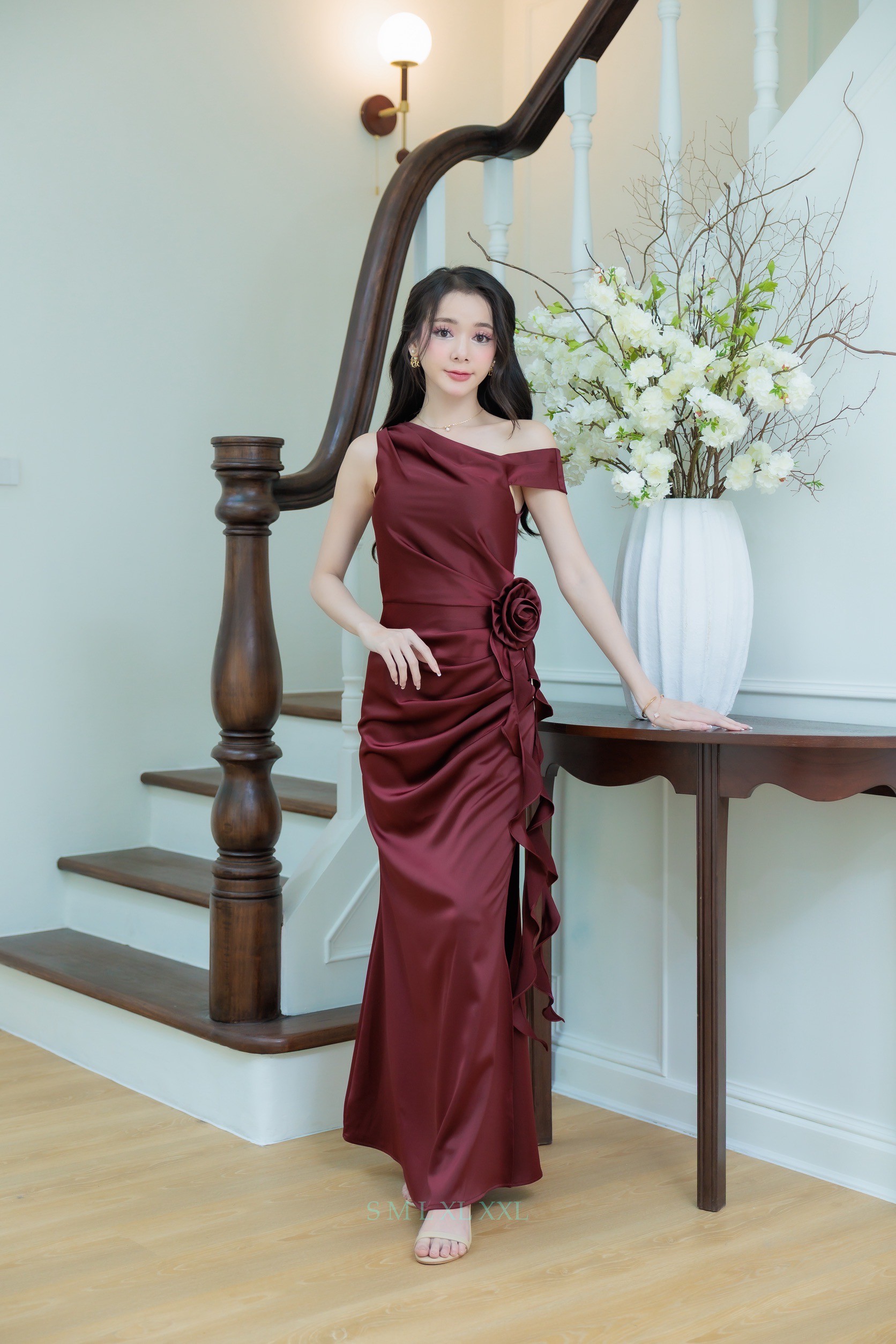 “ชุดเพื่อนเจ้าสาว ” งานแต่งงานธีมสีแดงไวน์