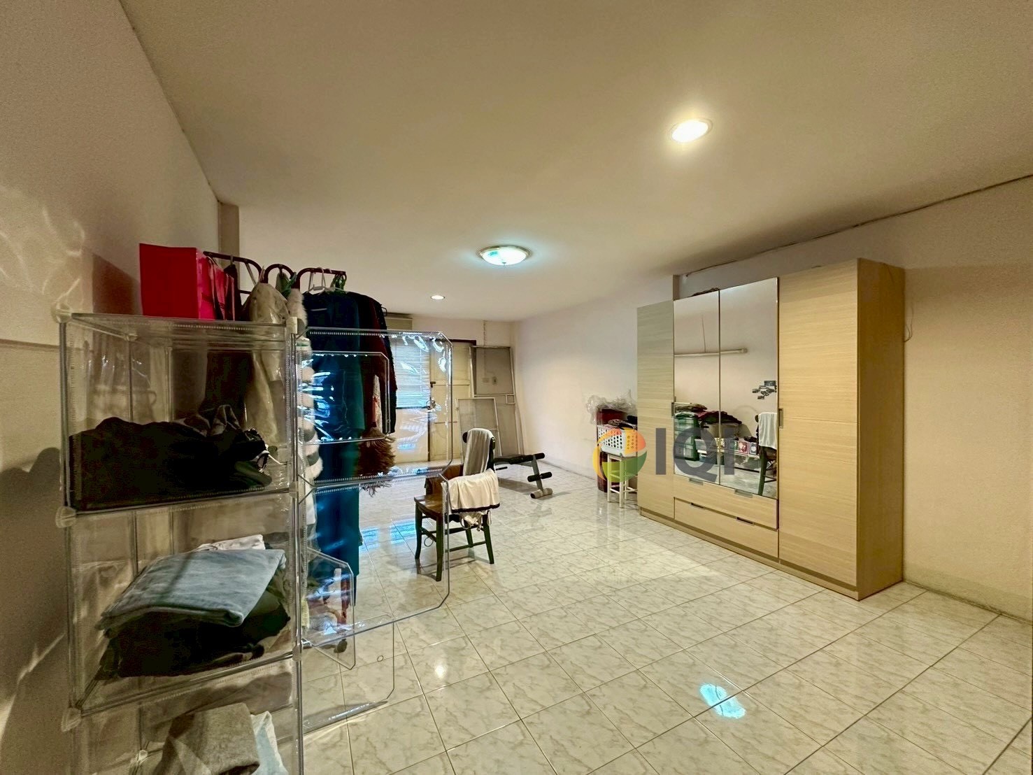 ขายอาคารพาณิชย์ 5 ชั้น 2 คูหาติดกัน ถนนหนามแดง - บางพลี ใกล้รถไฟฟ้า 2 สาย และใกล้ทางด่วน