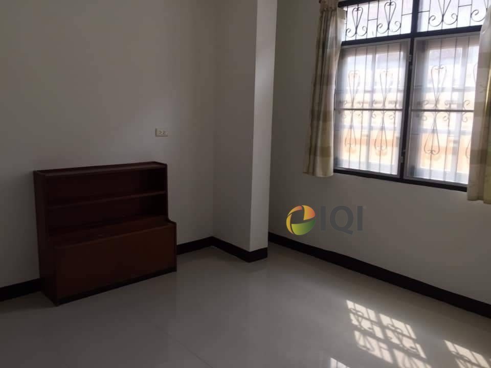 ขายบ้านชั้นเดียว หมู่บ้านเครือวัลย์ ซอยแบริ่ง 19 ใกล้รถไฟฟ้าสายสีเหลืองและสายสีเขียว