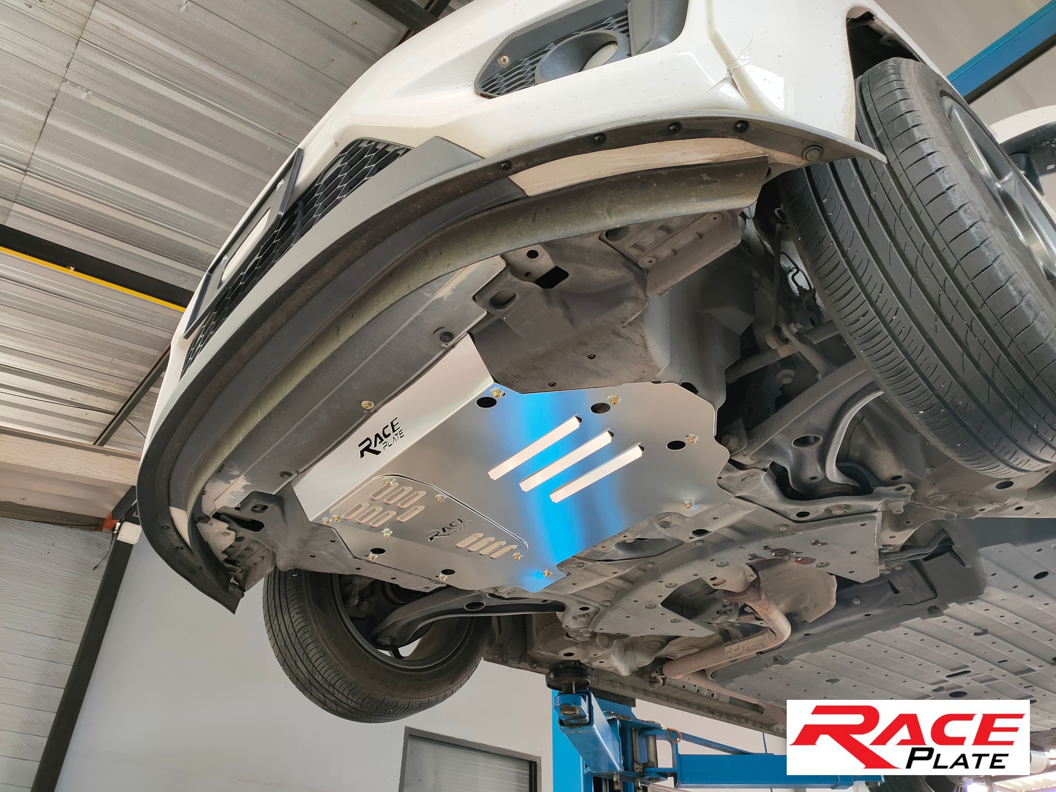 แผ่นปิดใต้ห้องเครื่องอลูมิเนียม Honda Jazz GK Raceplate_Undertray