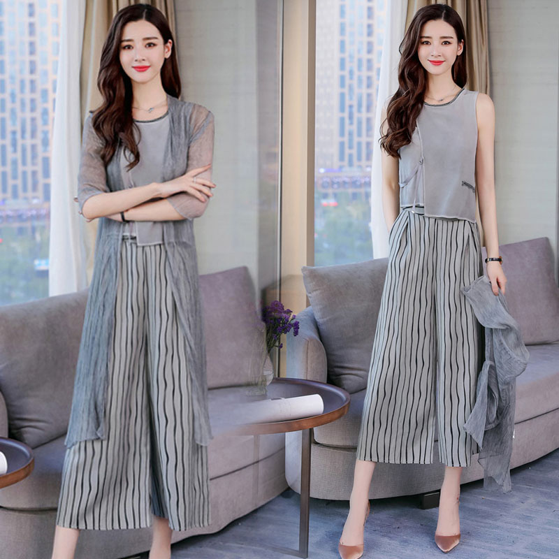 ชุดเซ็ท 3 ชิ้น สุดคุ้ม ใส่เที่ยวก็สวย ใส่ทำงานเก๋ๆๆค่ะ ส่งฟรี ems
