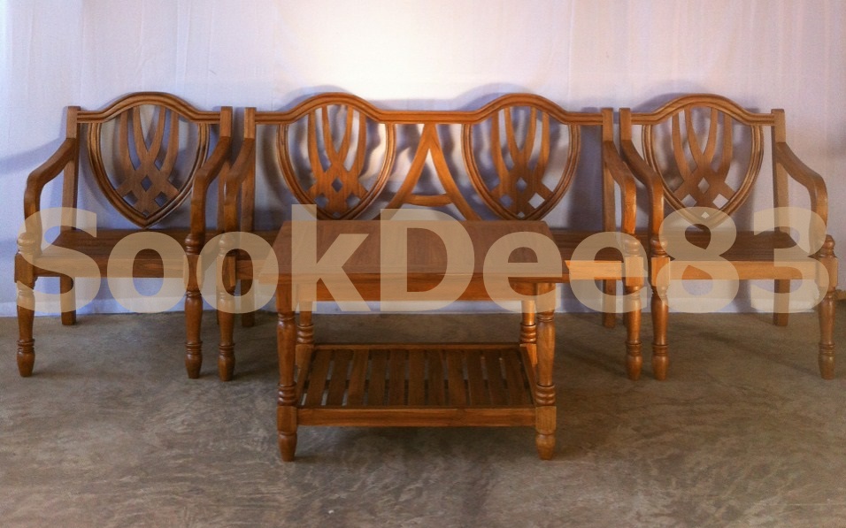 ชุดรับแขกมงกุฏ