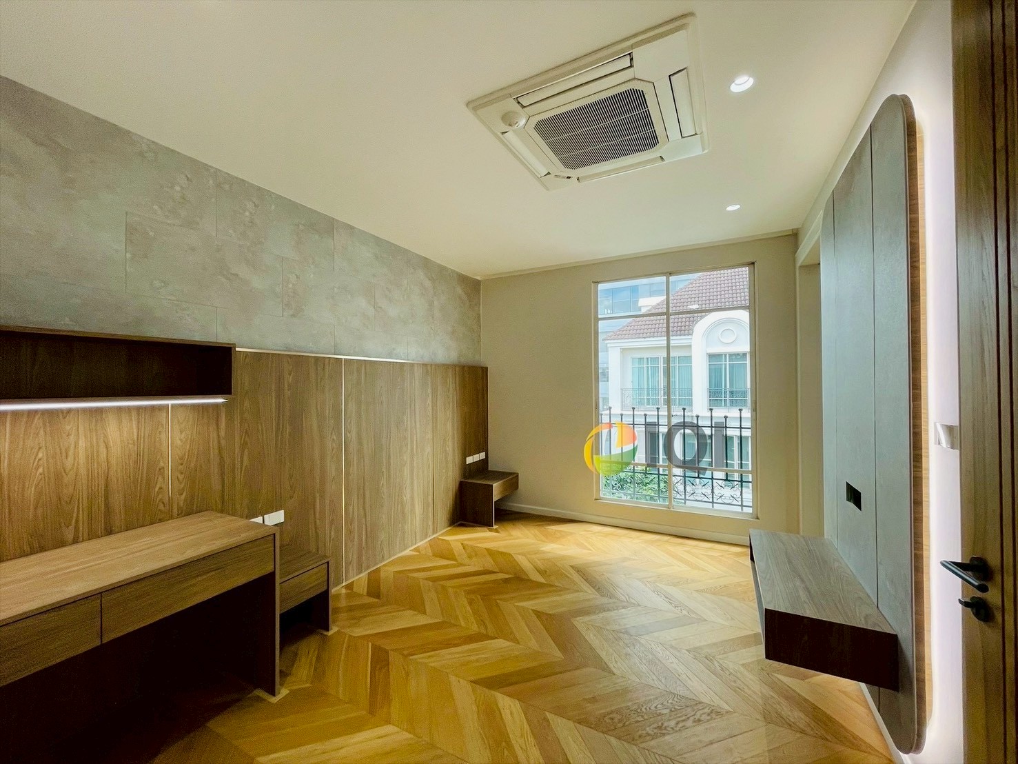 ขายทาวน์โฮม บ้านกลางกรุง ทองหล่อ ตกแต่ง แบบ (Japanese Style) ซอยสุขุมวิท 55