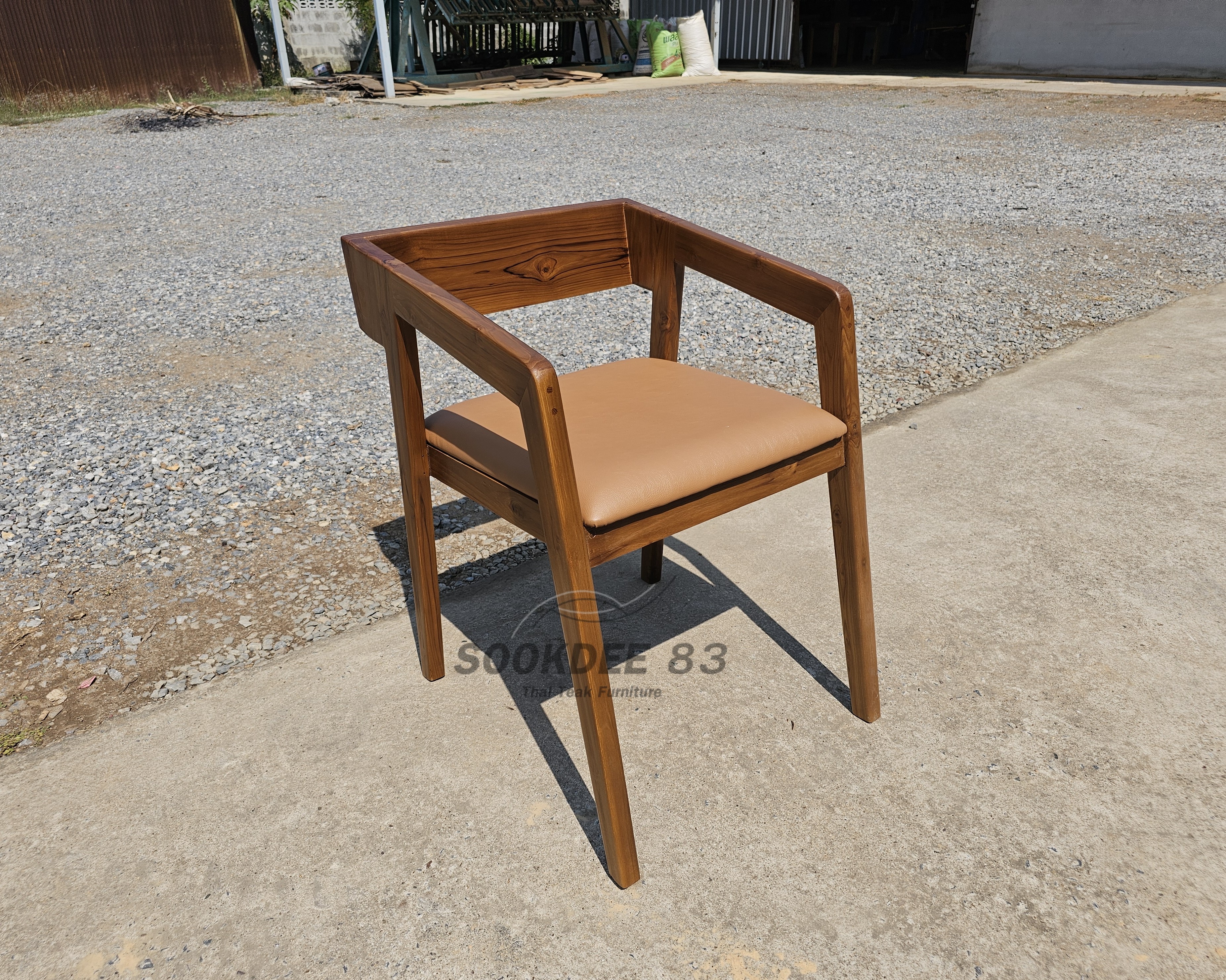 เก้าอี้แขนสโลปพนักกว้างเพิ่มเบาะ