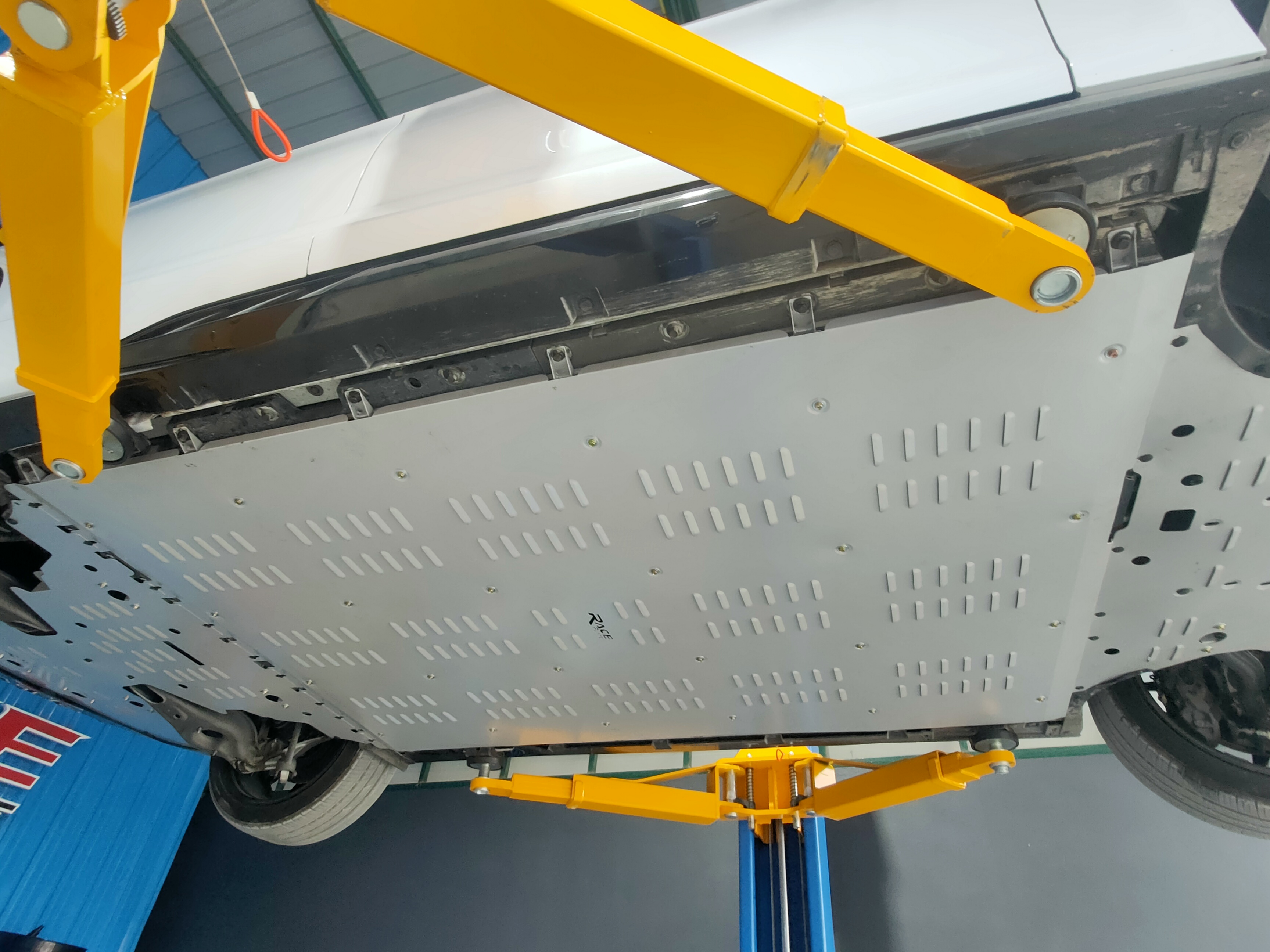 Raceplate Undertray แผ่นปิดใต้ท้องรถยนต์กันกระแทกนิรภัยสำหรับ BYD Seal แข็งแรง ปลอดภัย ขับขี่ด้วยความอุ่นใจกันเลยนะครับ 🙏😊♥️