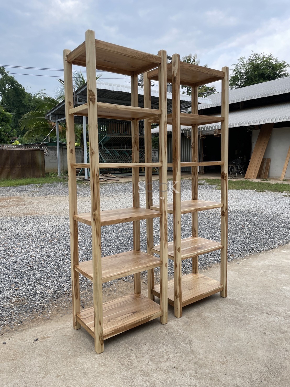 ชั้นวางของโมเดิร์น (สีสัก)