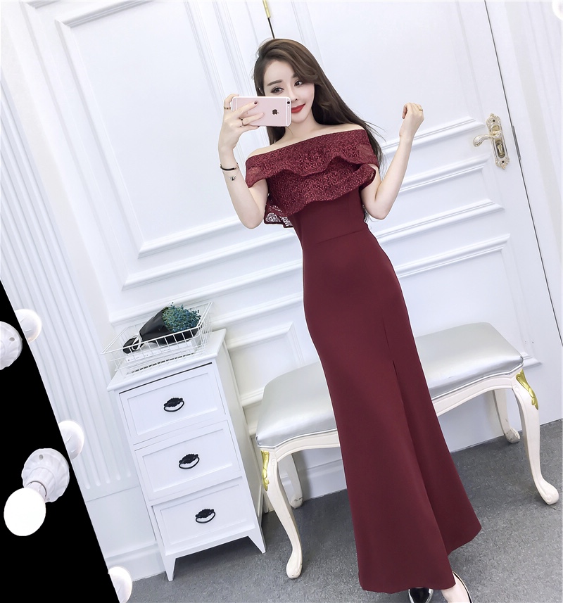 ชุดราตรีสีไวน์แดง ดีไซน์เปิดไหล่ ปิดต้นแขน ส่งฟรี ems