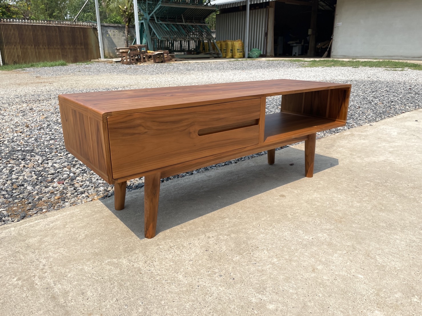 โต๊ะกลางสไตล์ญี่ปุ่น ขากลม