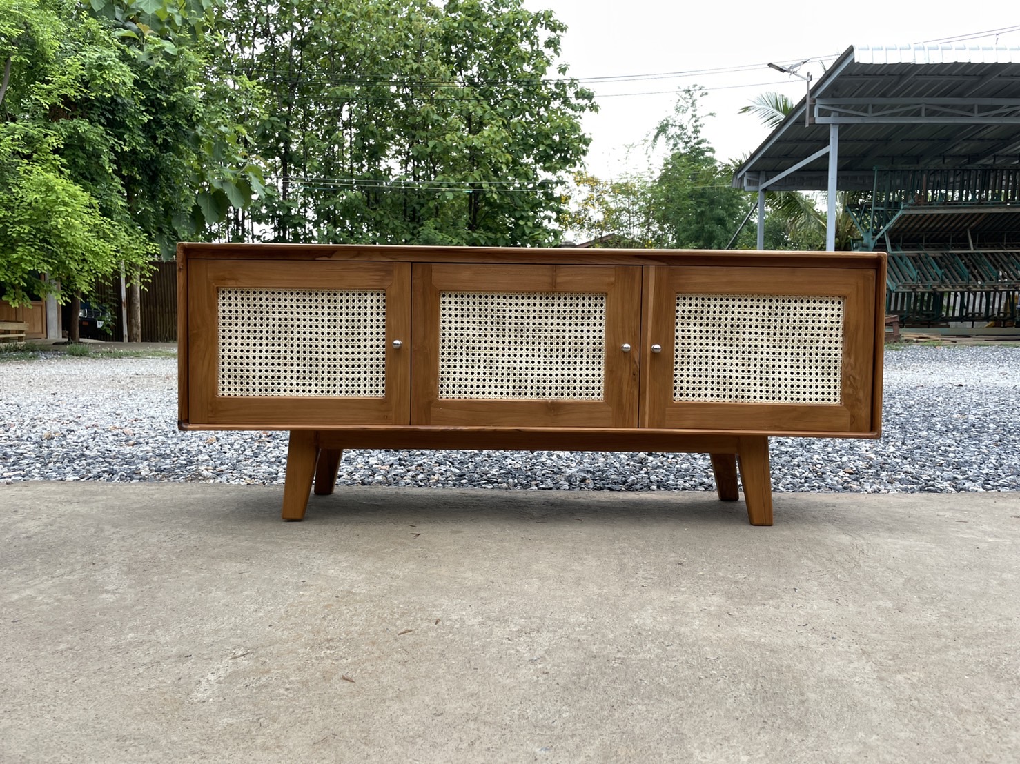 ไซด์บอร์ดบานหวาย