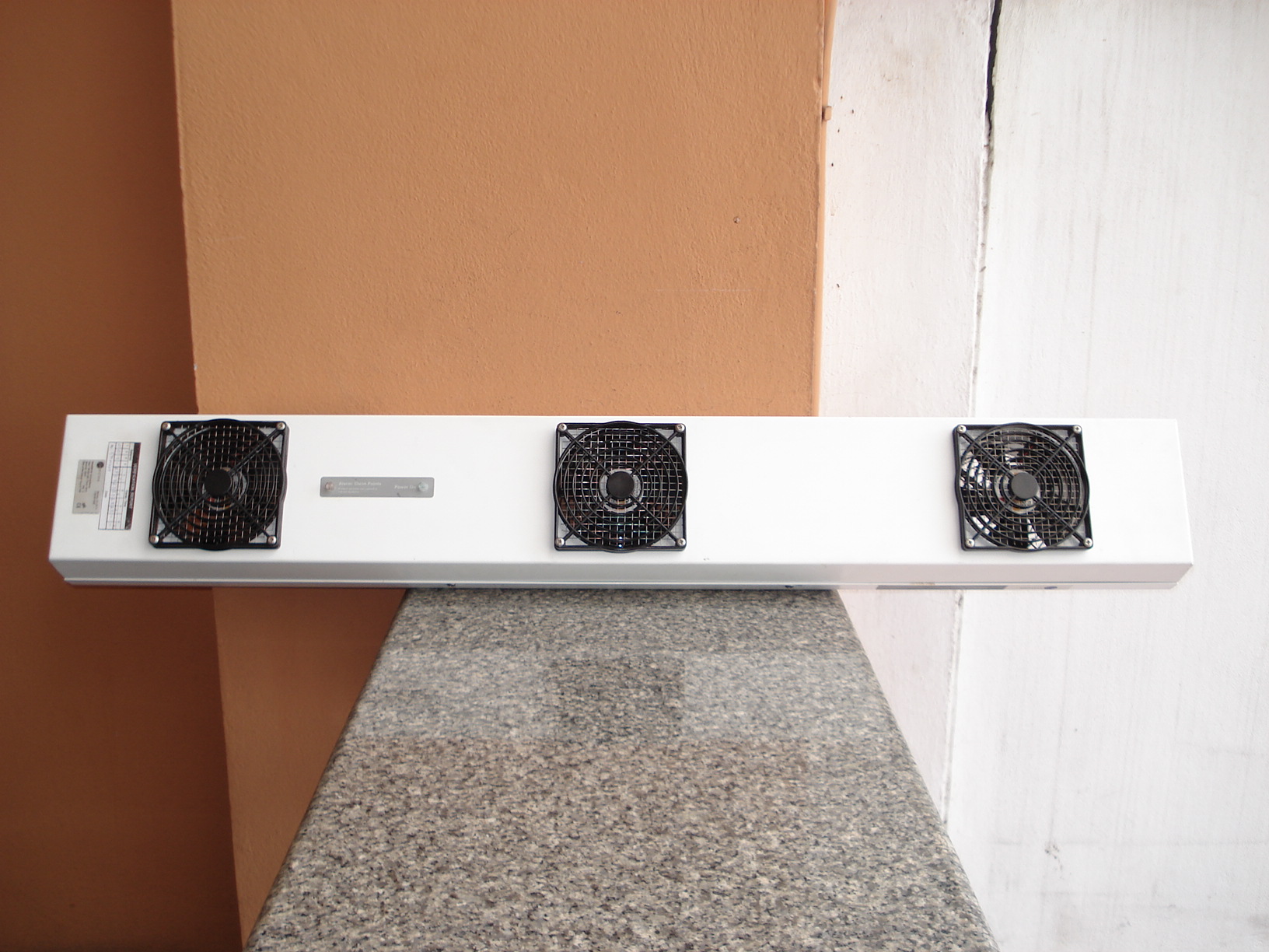 Ion Sytem Used Ionizer Bar (3 Fans) Model: Simco-Ion Z-STAT 6412 - เครื่องกำจัดไฟฟ้าสถิตแบบบาร์พร้อมพัดลม